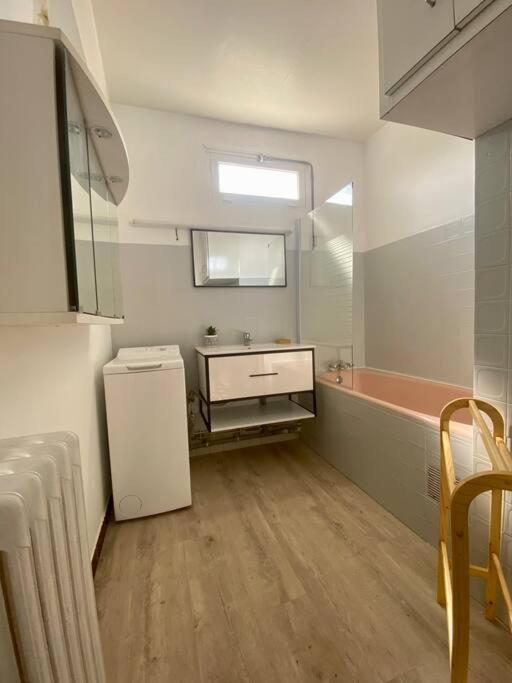 Le Buffel - Appartement 4 Chambres, Parking, Wi-Fi, Tram - 8Pers Montpellier Esterno foto